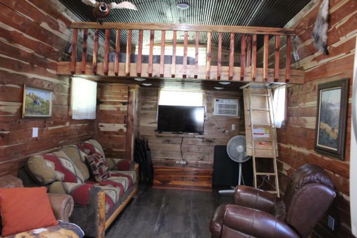 Amish Made Cedar Cabin With A Loft On A Buffalo Farm Close To The Buffalo River Marshall Exterior foto